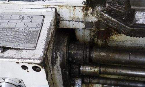 還在為除油而煩惱，金屬除油劑教你三分鐘快速除油!